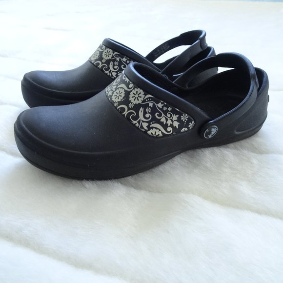 black crocs women's size 8